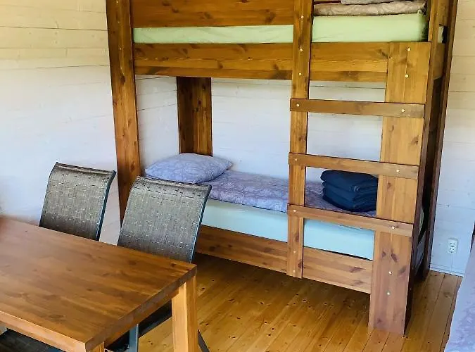 Campingplads Orupohja Kaempingud Ja Telkimisala Põlva